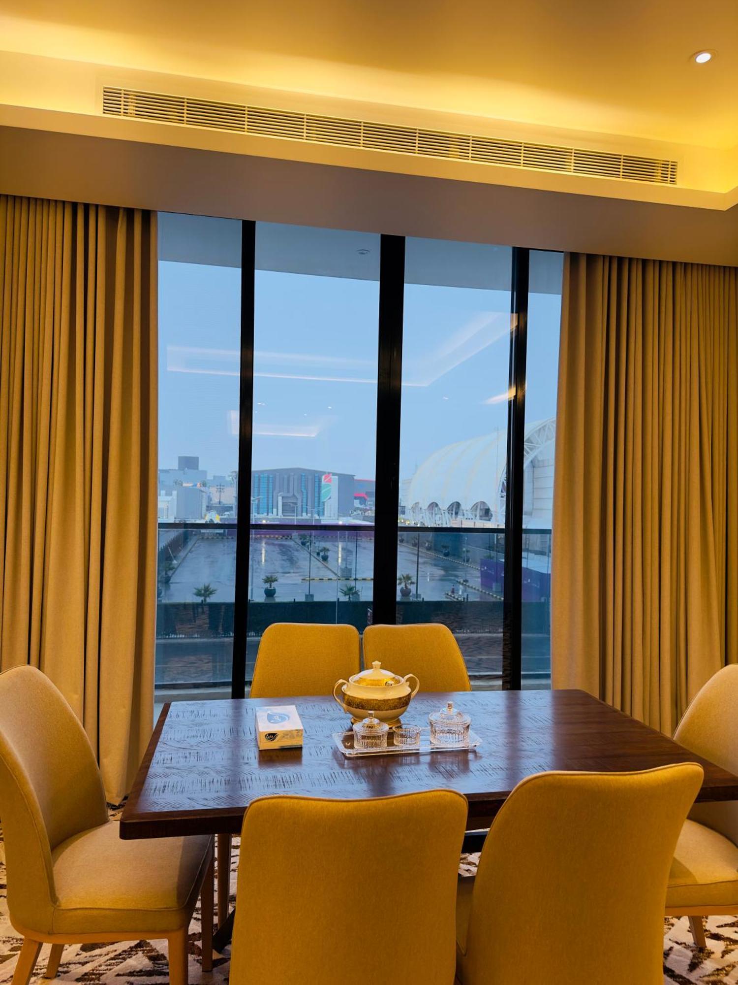 Remaz Rose Boulevard Apartment